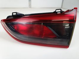 Mazda 6 Lampy tylnej klapy bagażnika 