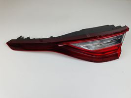 Renault Megane IV Tailgate rear/tail lights 