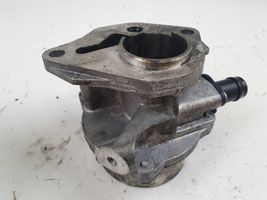 Mercedes-Benz A W176 Alipainepumppu 705641000