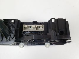 Volkswagen PASSAT B6 Ilmastoinnin ohjainlaite 