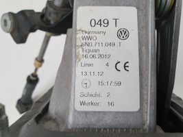 Audi Q3 8U Vaihteenvalitsimen verhoilu 1K0711091A