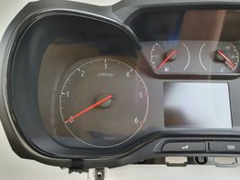 Opel Combo E Geschwindigkeitsmesser Cockpit 