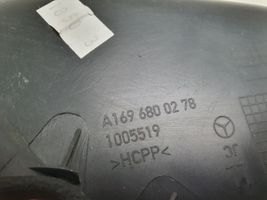 Mercedes-Benz B W245 Panelės apdailos skydas (šoninis) 