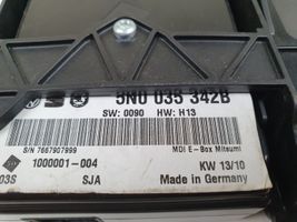 Volkswagen Scirocco Gniazdo / Złącze USB 5N0035342B