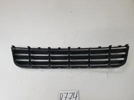 Volkswagen PASSAT B6 Grille inférieure de pare-chocs avant 3C0853677