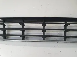 Volkswagen PASSAT B6 Grille inférieure de pare-chocs avant 3C0853677