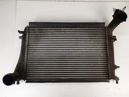 Volkswagen PASSAT B6 Chłodnica powietrza doładowującego / Intercooler 