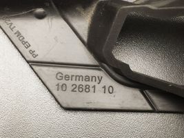 BMW 3 GT F34 Žibinto apiplovimo purkštuko laikiklis 51117297141