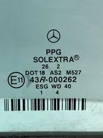 Mercedes-Benz E W211 Vetro del deflettore posteriore A2117300255