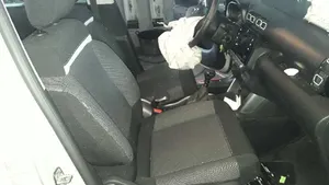 Citroen C3 Aircross Fotele / Kanapa / Komplet 