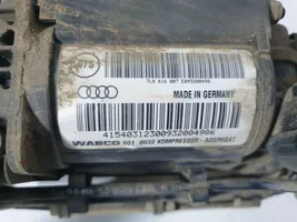Audi Q7 4L Kompresor zawieszenia pneumatycznego osi przedniej 7L8616007