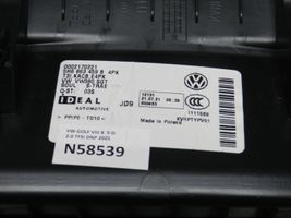 Volkswagen Golf VIII Protection de seuil de coffre 5H6863459B