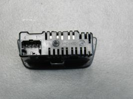 Volkswagen Golf VIII Connecteur/prise USB 2G6035954