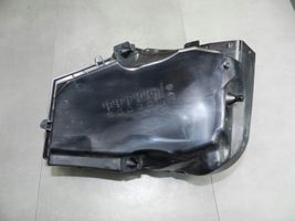 BMW 8 G15 Scatola del filtro dell’aria 7643301