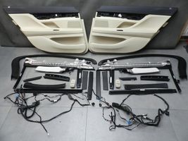 BMW 7 G11 G12 Kit garniture de panneaux intérieur de porte 
