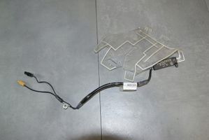 Volkswagen Amarok Radio antena 2H0035532B