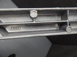 Audi A8 S8 D4 4H Łapa / Mocowanie silnika 4H0806151B