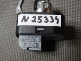 Audi Q3 8U Sānu spoguļu slēdzis 8U0959565B