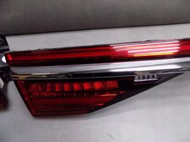 Audi A8 S8 D5 Lampy tylne / Komplet 4N0945095E