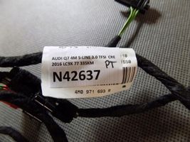 Audi Q7 4M Проводка задних дверей 4M0971693R