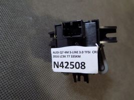 Audi Q7 4M Garso reguliavimo jungtukas 4M1823533