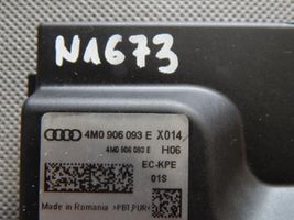 Audi Q7 4M Degalų (kuro) siurblio valdymo blokas 4M0906093E