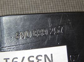 Skoda Fabia Mk3 (NJ) Ogranicznik drzwi tylnych 6V0839267