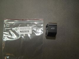 Audi S5 Facelift Tailgate opening switch 4M0959831A