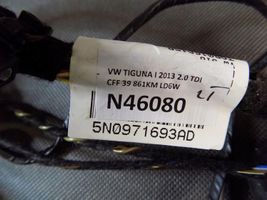 Volkswagen Tiguan Wiązka przewodów drzwi tylnych 5N0971693AD