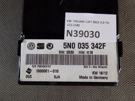 Volkswagen Tiguan Multimedijos kontroleris 5N0035342F