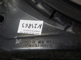 Audi RS5 Priekinė sandarinimo guma ant kėbulo 8F0831721D