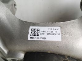 Tesla Model 3 Untere Stoßdämpferhalterung 104403700C