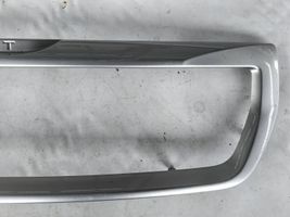 Peugeot Partner III Maskownica / Grill / Atrapa górna chłodnicy 9810964777