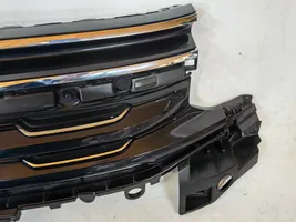 Citroen C5 Aircross Grille calandre supérieure de pare-chocs avant 9825347677