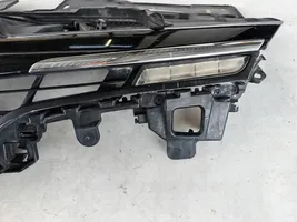 Renault Clio IV Maskownica / Grill / Atrapa górna chłodnicy 622561433R