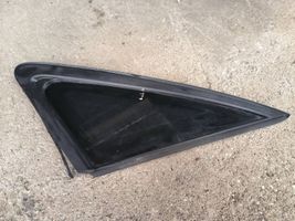 Audi A4 S4 B9 Fenêtre latérale avant / vitre triangulaire 8W5845300F