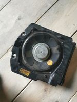 BMW 7 F01 F02 F03 F04 Subwoofer-bassokaiutin 9241118