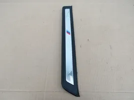 BMW M5 Priekinio slenksčio apdaila (vidinė) 8050050