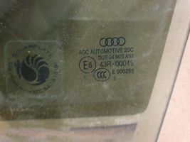 Audi A3 S3 8V Pagrindinis priekinių durų stiklas (keturdurio) 8V5845201