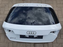 Audi RS3 Takaluukun/tavaratilan kansi 8V4827025D