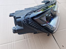 Audi A4 S4 B9 Lampa przednia 8W0941006B