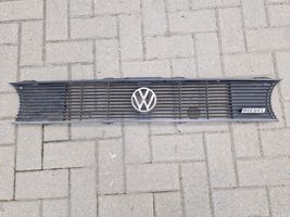 Volkswagen Golf I Rejilla superior del radiador del parachoques delantero 171853653