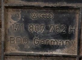 Volkswagen Golf I Tavarahyllyn kaiuttimen ritilä 171867762H