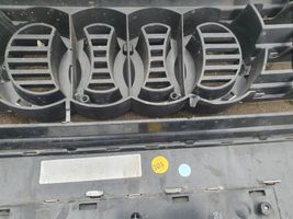 Audi A4 S4 B9 Maskownica / Grill / Atrapa górna chłodnicy 8W0853651BR