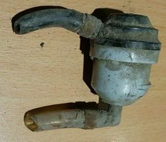 Volkswagen Golf I Fuel tank valve 161201753