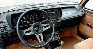 Volkswagen Jetta I Panneau de garniture console centrale 161867243