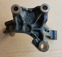 Audi A3 S3 8V EGR-venttiilin/lauhduttimen kiinnike 04L131425A