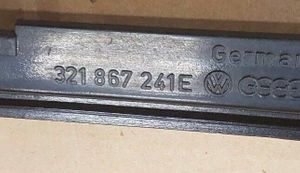 Volkswagen Golf I Ramka deski rozdzielczej 321867241E