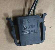 Volkswagen Golf III Cables del panel 357972530A