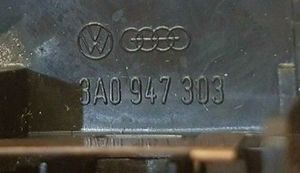 Volkswagen PASSAT B3 Sisätilojen valon kytkin 3A0947303
